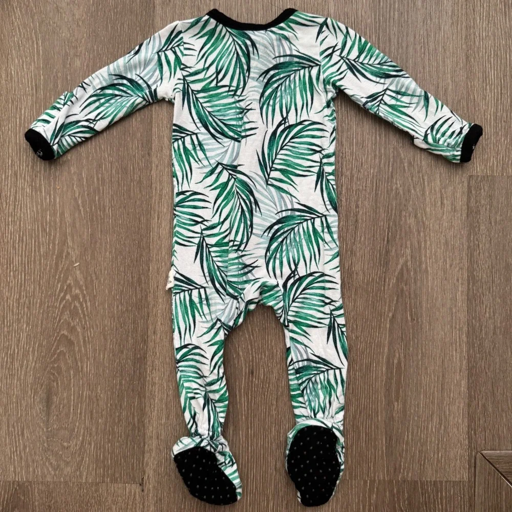 Kozi & Co Footed Sleeper Unisex 3-6M White Green Palm Leaf Bamboo Zip Pajamas